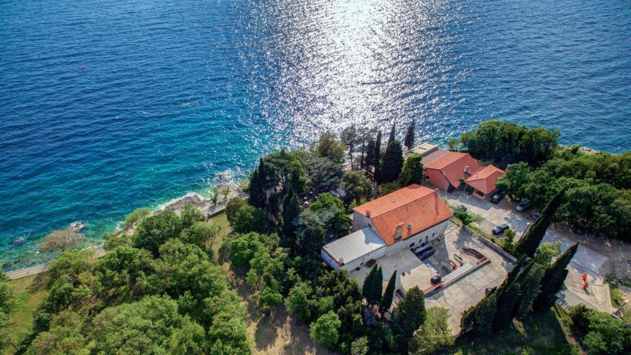 Dck Apartment By The Sea Sodici Exteriér fotografie